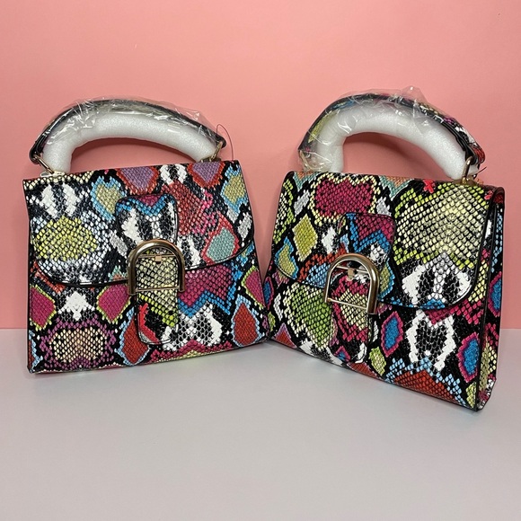 Multi Color Snake Print Convertible Top Handle - Picture 4 of 9